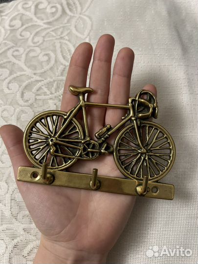 Ключница из латуни