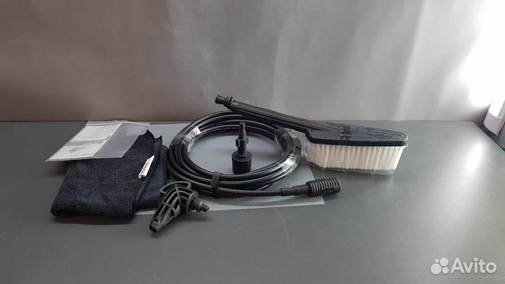 Bosch комплект для мытья АВТОМОБИЛЯ Car kit, 130 б