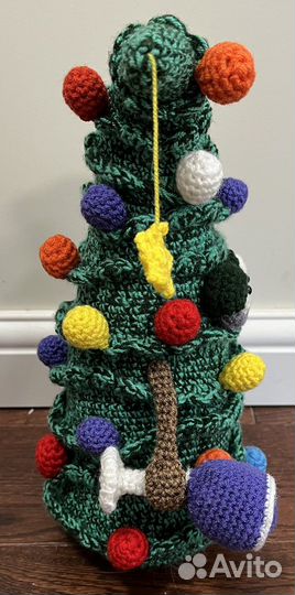 Елка пьяная вязаная