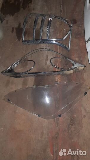 Накладки на фары Toyota Wish