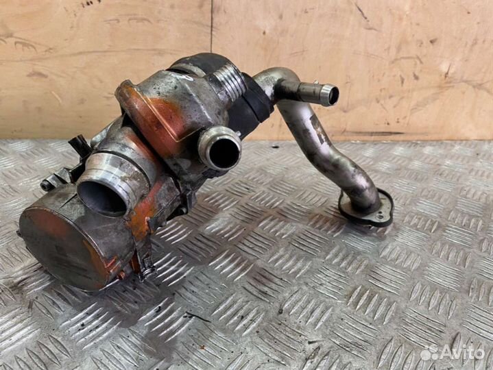 Насос антифриза (помпа) BMW 5 E60/E61