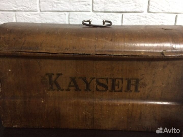 Крышка от старинной швейной машине