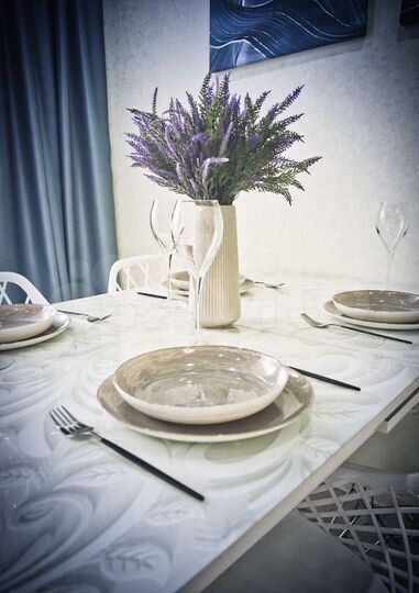 2-к. квартира, 43 м², 1/9 эт.