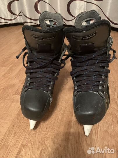 Хоккейные коньки bauer