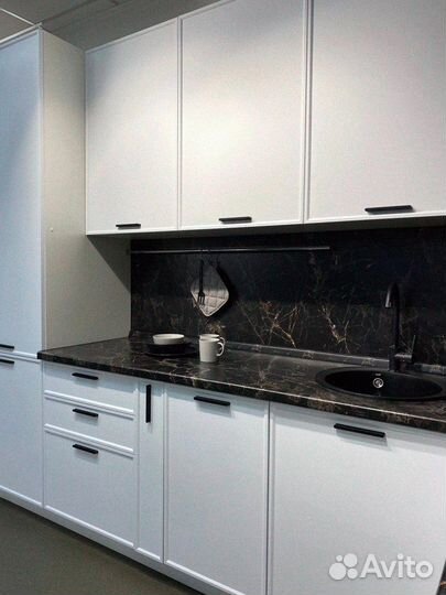 Кухонный гарнитур в Наличии