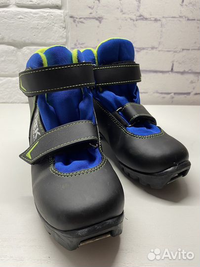 Лыжные ботинки