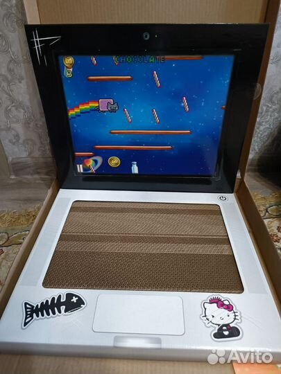 Когтеточка новая с игрушкой