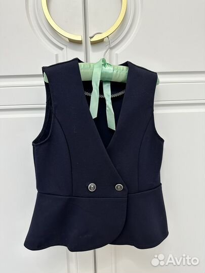 Жилет для девочки 128