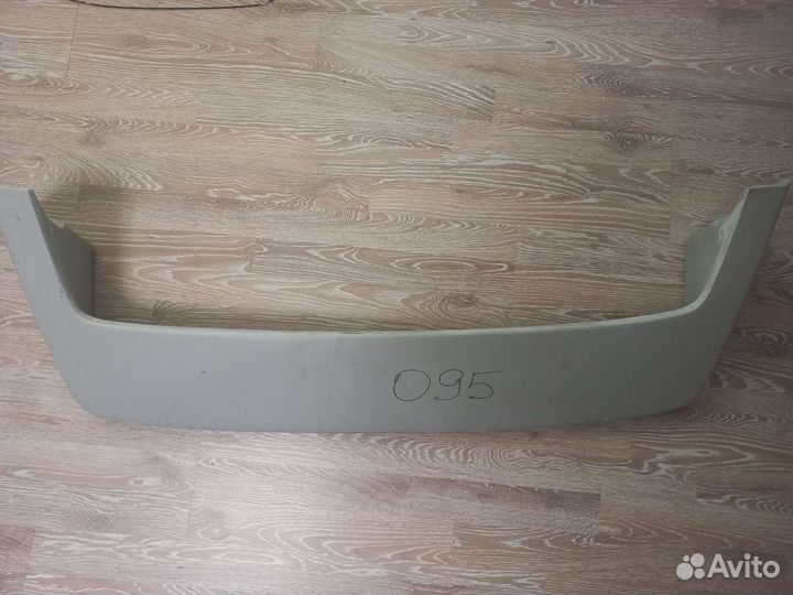 Nissan tiida спойлер