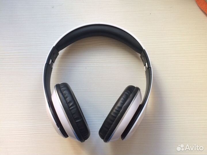 Беспроводные наушники