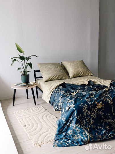 Комплект постельного белья с евро простыней