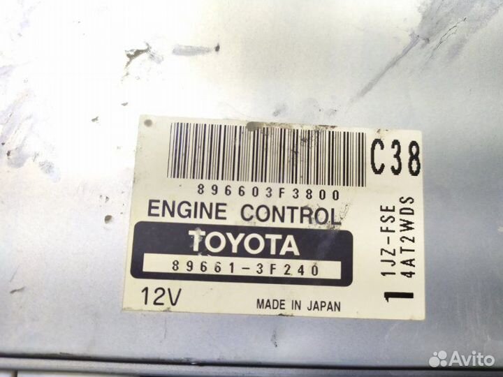 Двигатель Toyota Crown JZS171 1JZ-FSE 2001