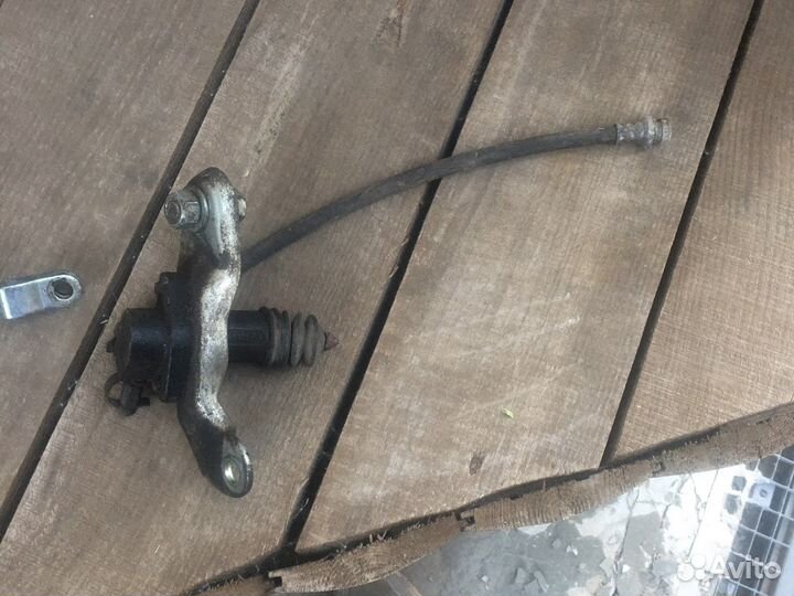 Главный и рабочий цилиндры сцепления