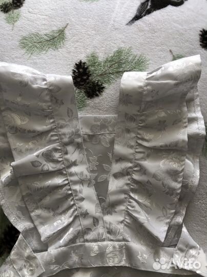 Белый школьный фартук