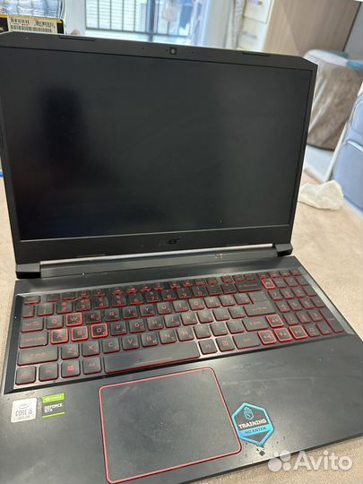 Acer nitro 5 i5-10300h gtx 1650Ti