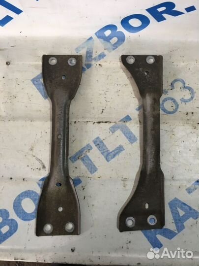 Крепление глушителя skoda octavia A5 1.4 ат лифтбе