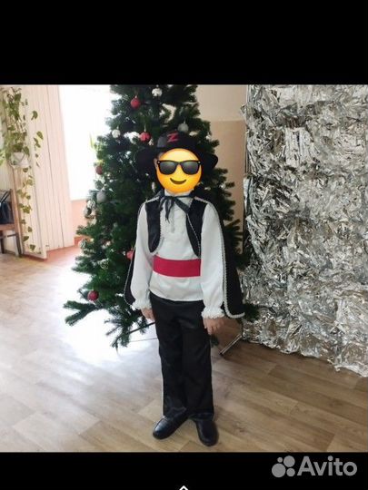 Новогодний костюм для мальчика на 8-9 лет