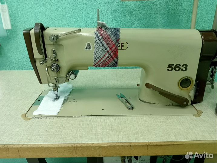 Швейная машина pfaff 563