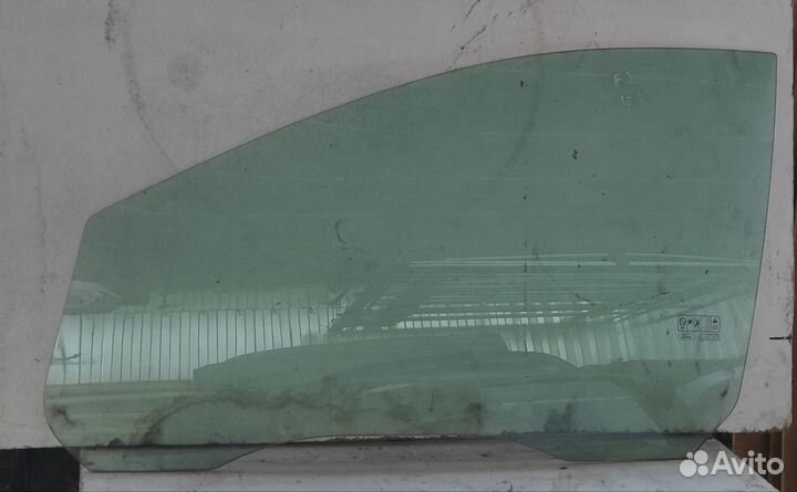 Стекло боковое переднее левое Ford Focus 2