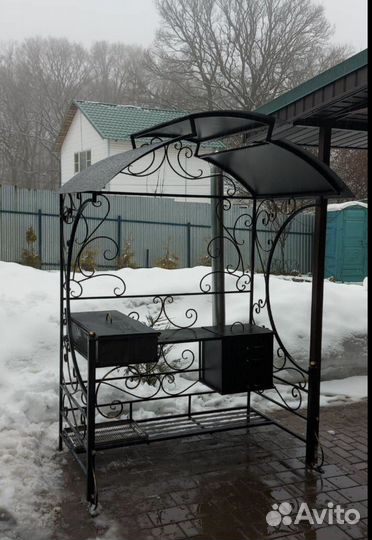 Мангал с печью под казан и крышей