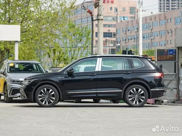 Volkswagen Tiguan 2.0 AMT, 2023, 10 км