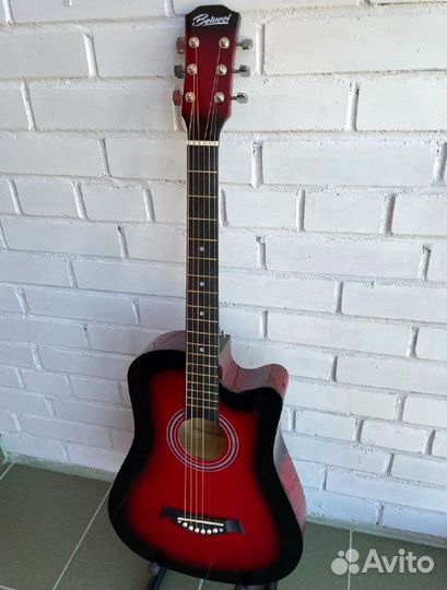 Гитара Белучи