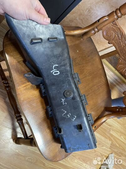 Воздуховод тормозов правый bmw e92