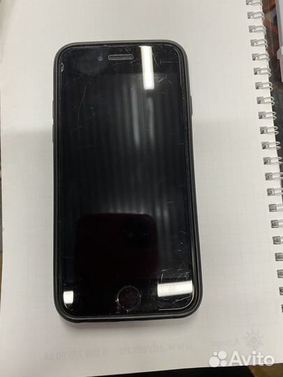 iPhone 8, 64 ГБ