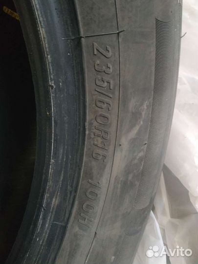 Gremax Capturar CF8 235/60 R16