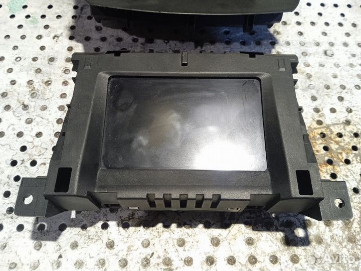 Дисплей информационный Opel Astra