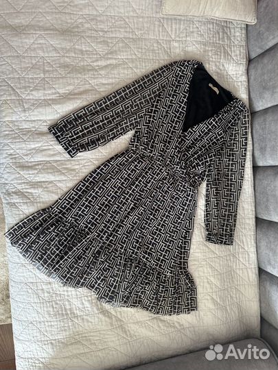 Платье женское р-р 44