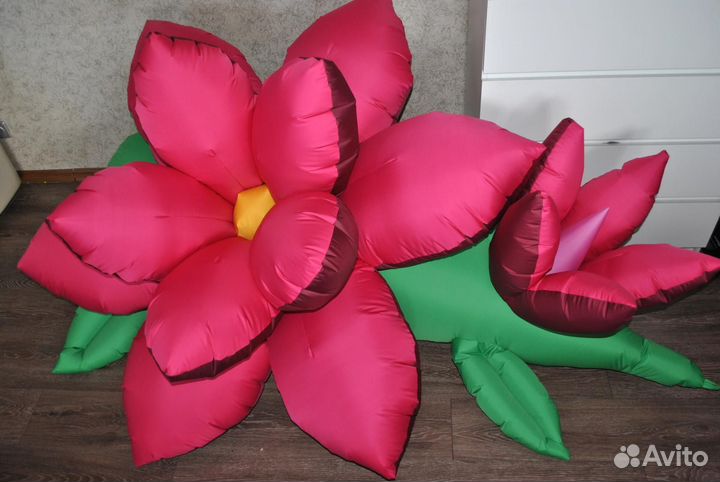 Надувной цветок-гирлянда для оформления помещения