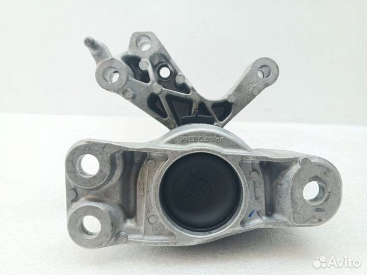 Опора двигателя правая Nissan Qashqai J11 1.2