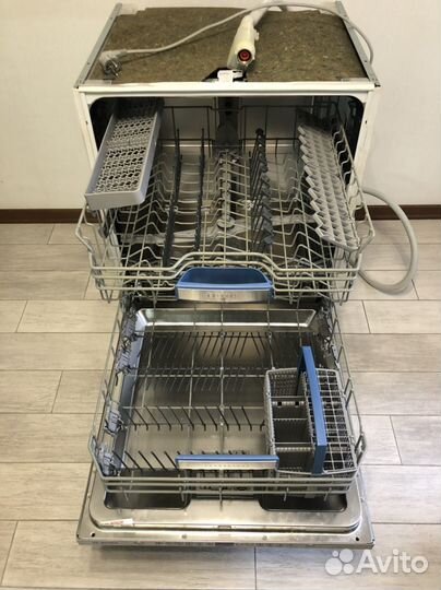 Встатраиваемая посудомоечная машина Bosch 60 см