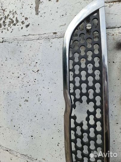 Передняя решетка бампера лефам смайл 320 2013г