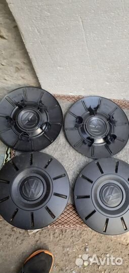 Колпаки родные на vwТ5.т6 и амарок,р16