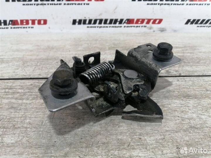 Замок капота Ford Fusion 1.4 2009