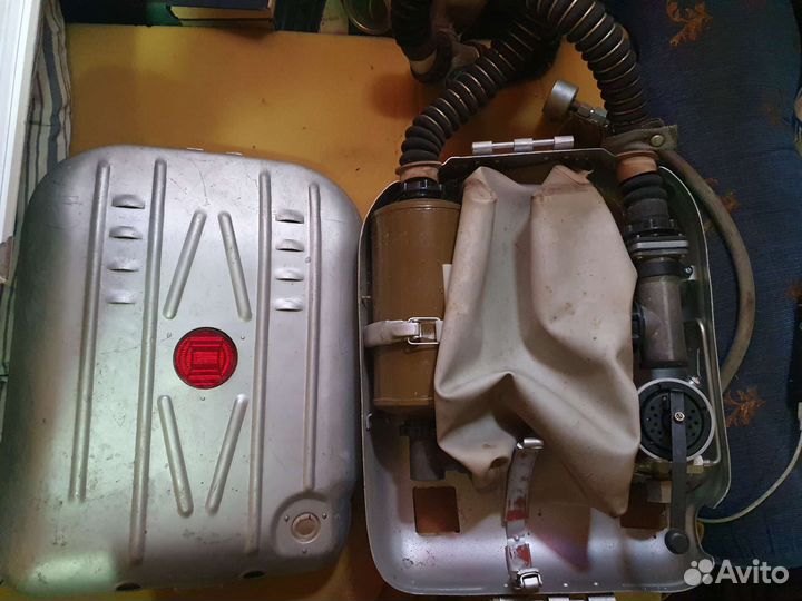 Кислородный изолирующий противогаз (кип)