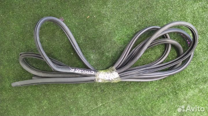 Уплотнение двери пара заднее Chevrolet Captiva