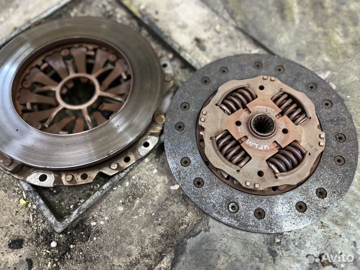 Замена сцепления Opel Zafira B