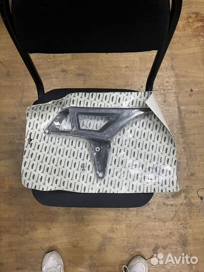 Защита цепи верхняя chain protection KIT EXC 12-14