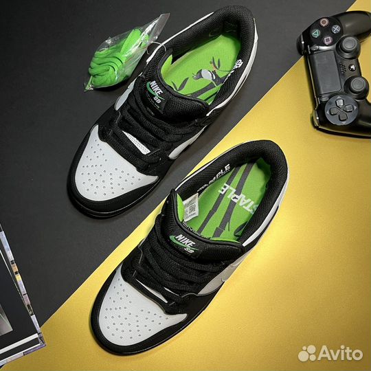 Nike SB Dunk Low Pigeon