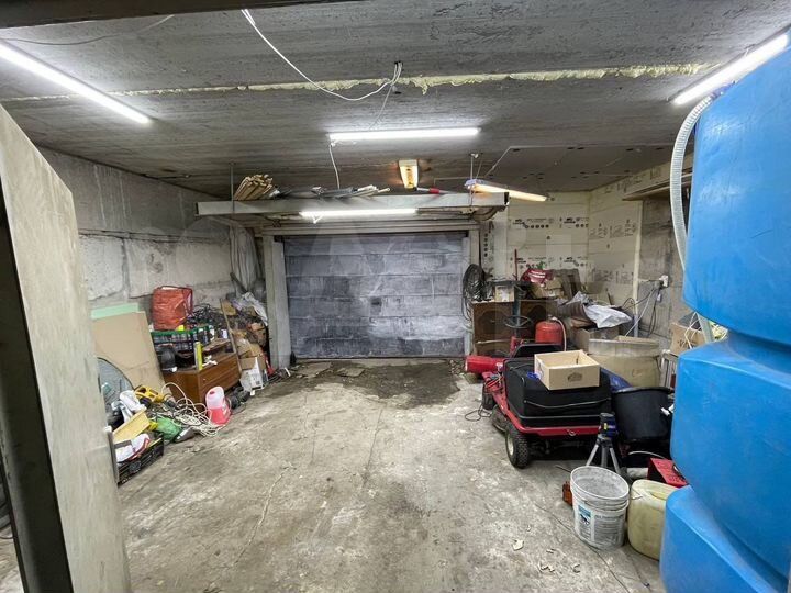 Коттедж 440 м² на участке 17,6 сот.