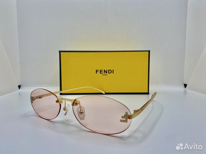 Солнцезащитные очки fendi 40046S 62B фенди розовые