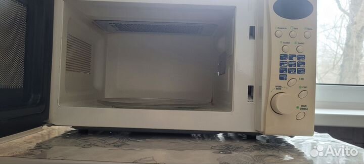 Продам микроволновую печь