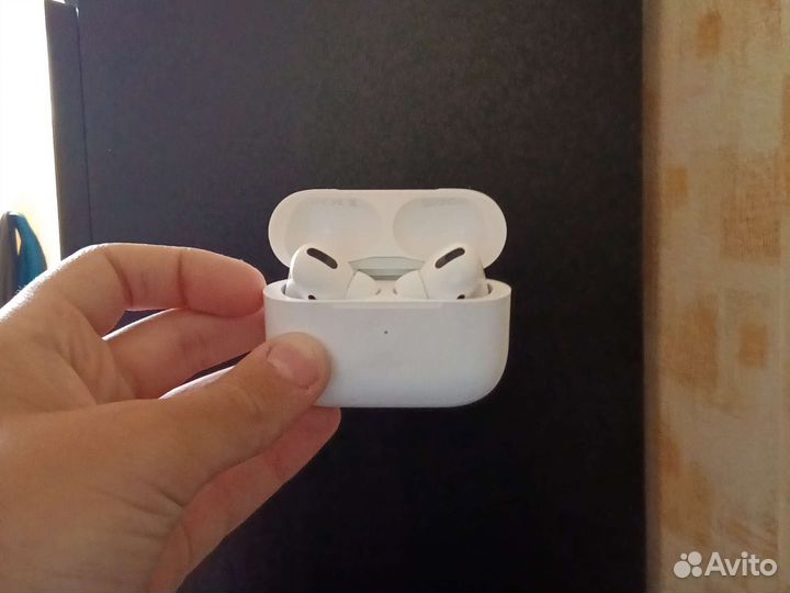 Airpods pro в хорошем состоянии