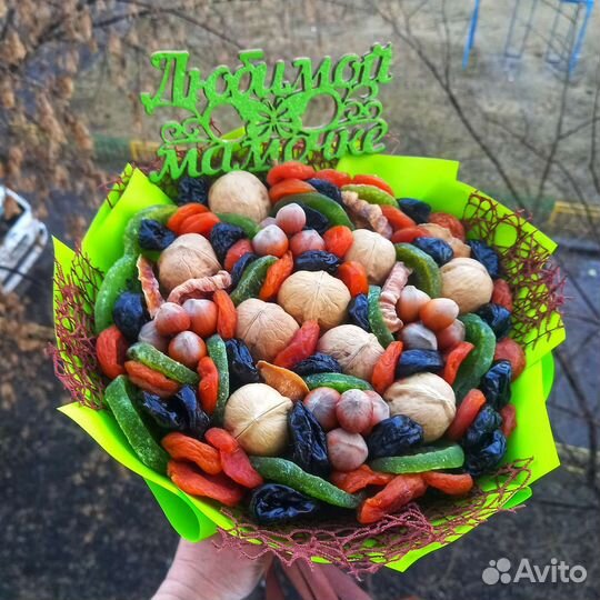 Букет из сухофруктов