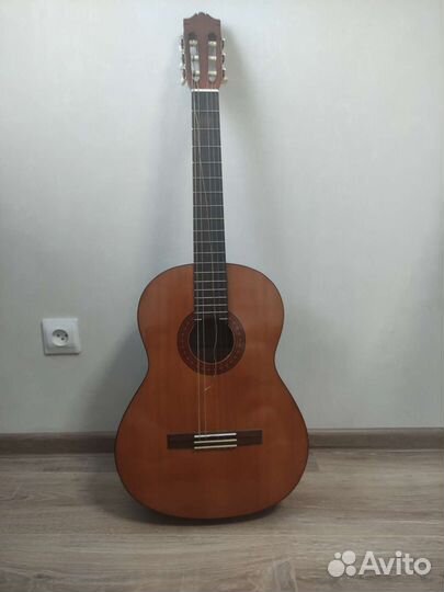 Классическая гитара yamaha c40