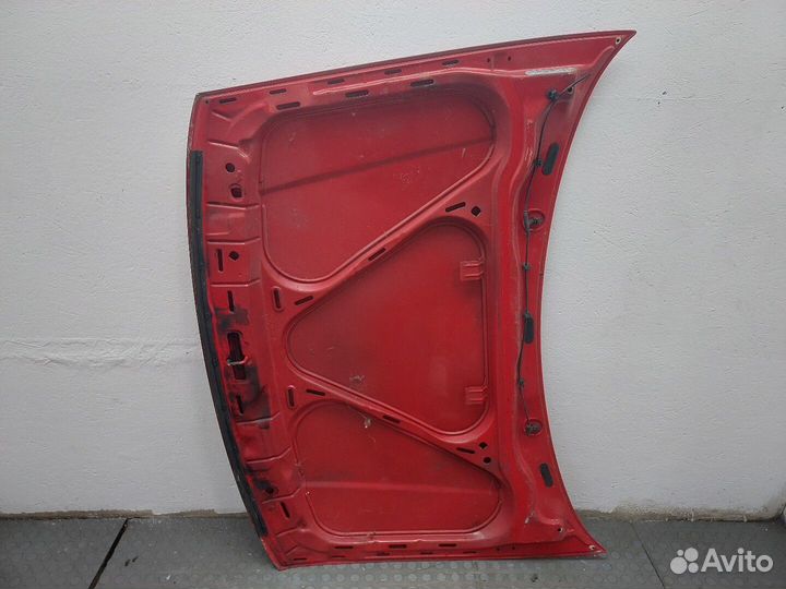 Капот Volkswagen Polo