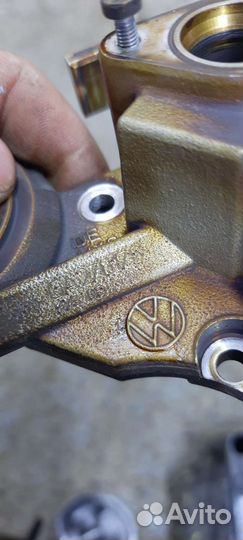 Volkswagen audi bhk 3.6 кронштейн распредвалов